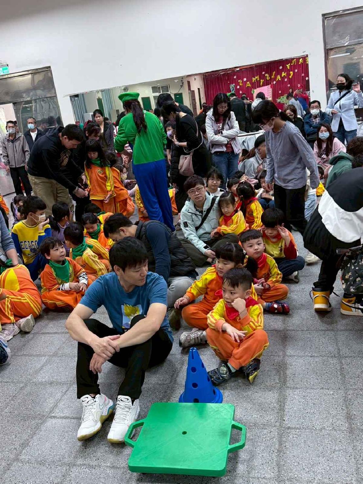 line_album_1141220聖誕親子運動會_251224_63