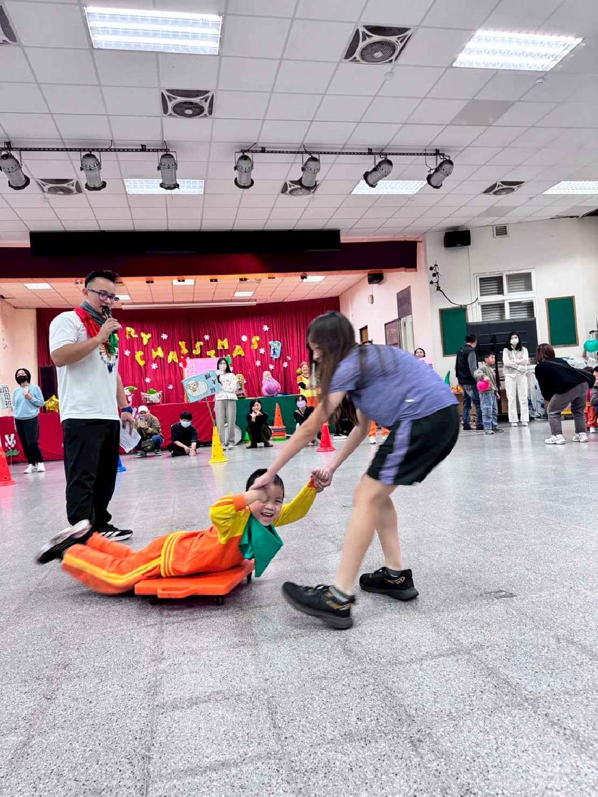 line_album_1141220聖誕親子運動會_251224_73