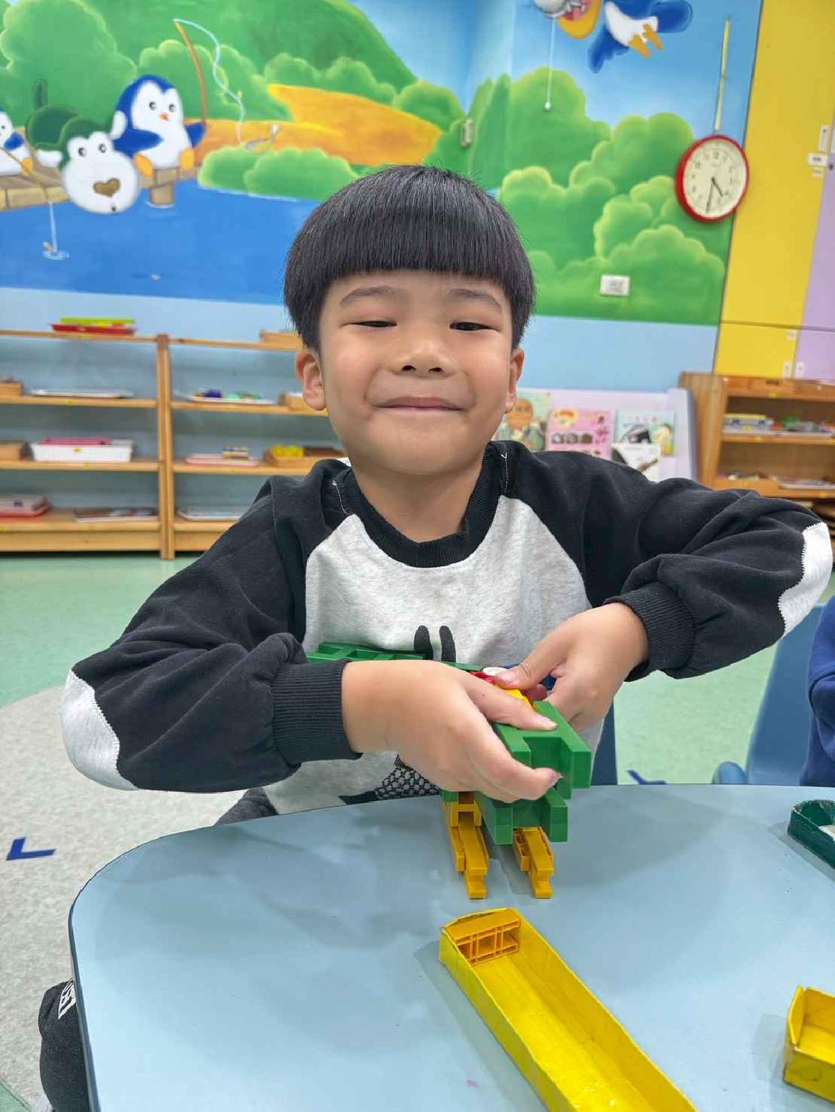 line_album_1215-19才藝_251224_95