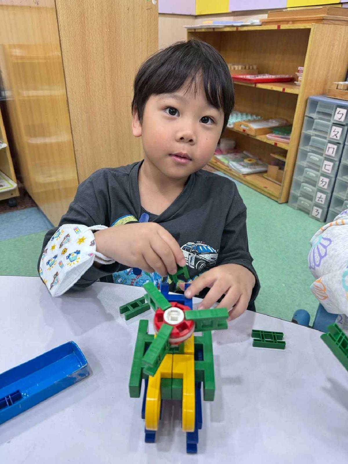 line_album_1215-19才藝_251224_106