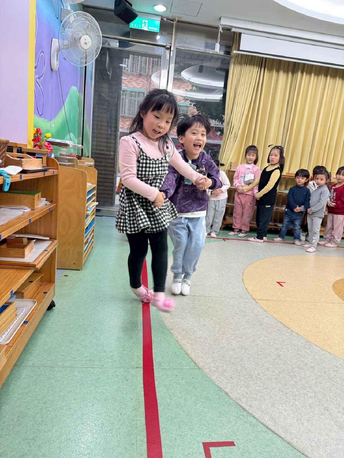 line_album_1215-19才藝_251224_110