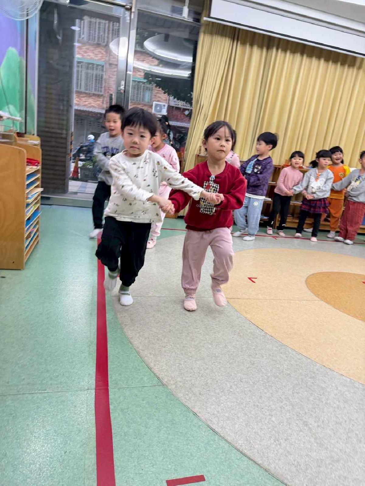 line_album_1215-19才藝_251224_117