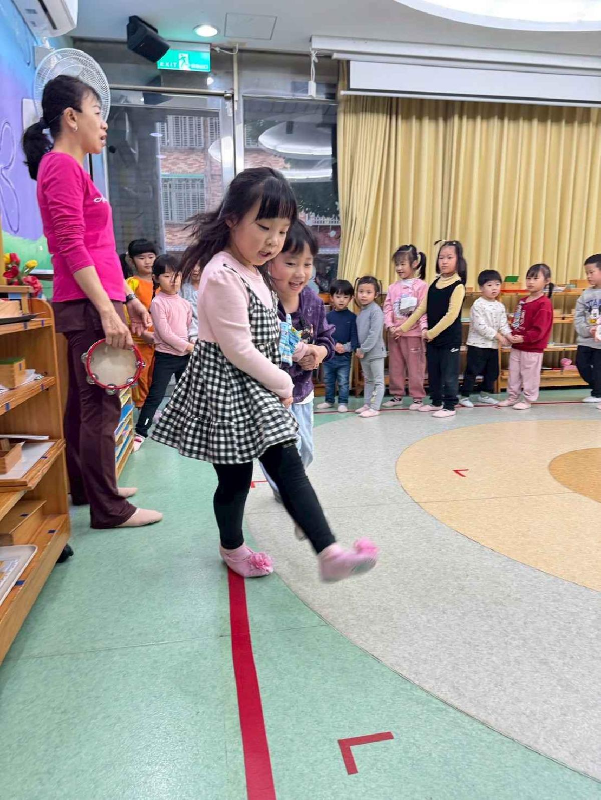 line_album_1215-19才藝_251224_120