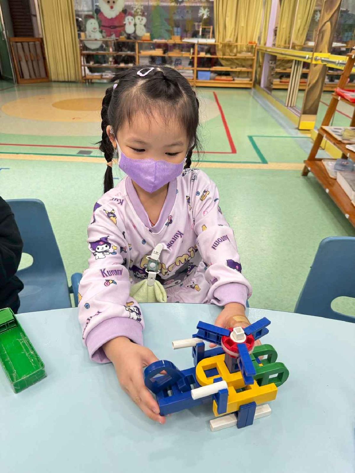 line_album_1215-19才藝_251224_137