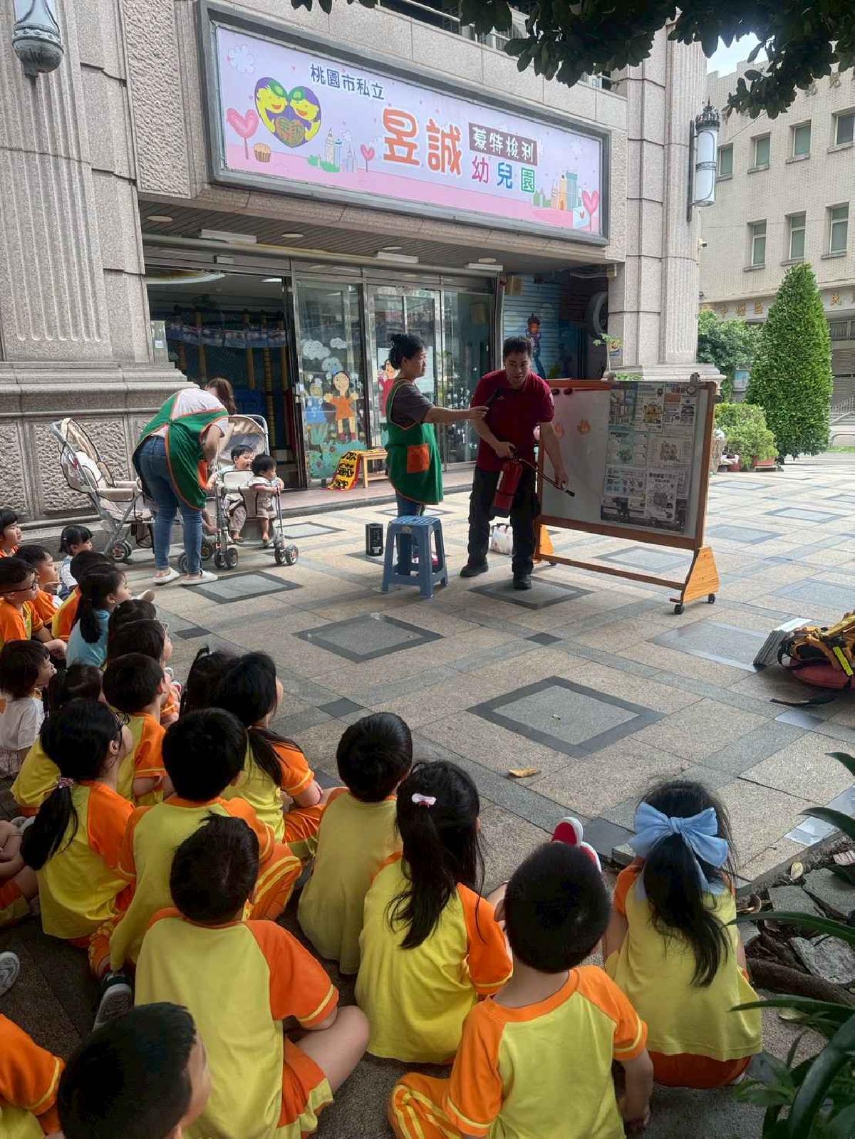 line_album_1150416防災逃生演練_260519_25