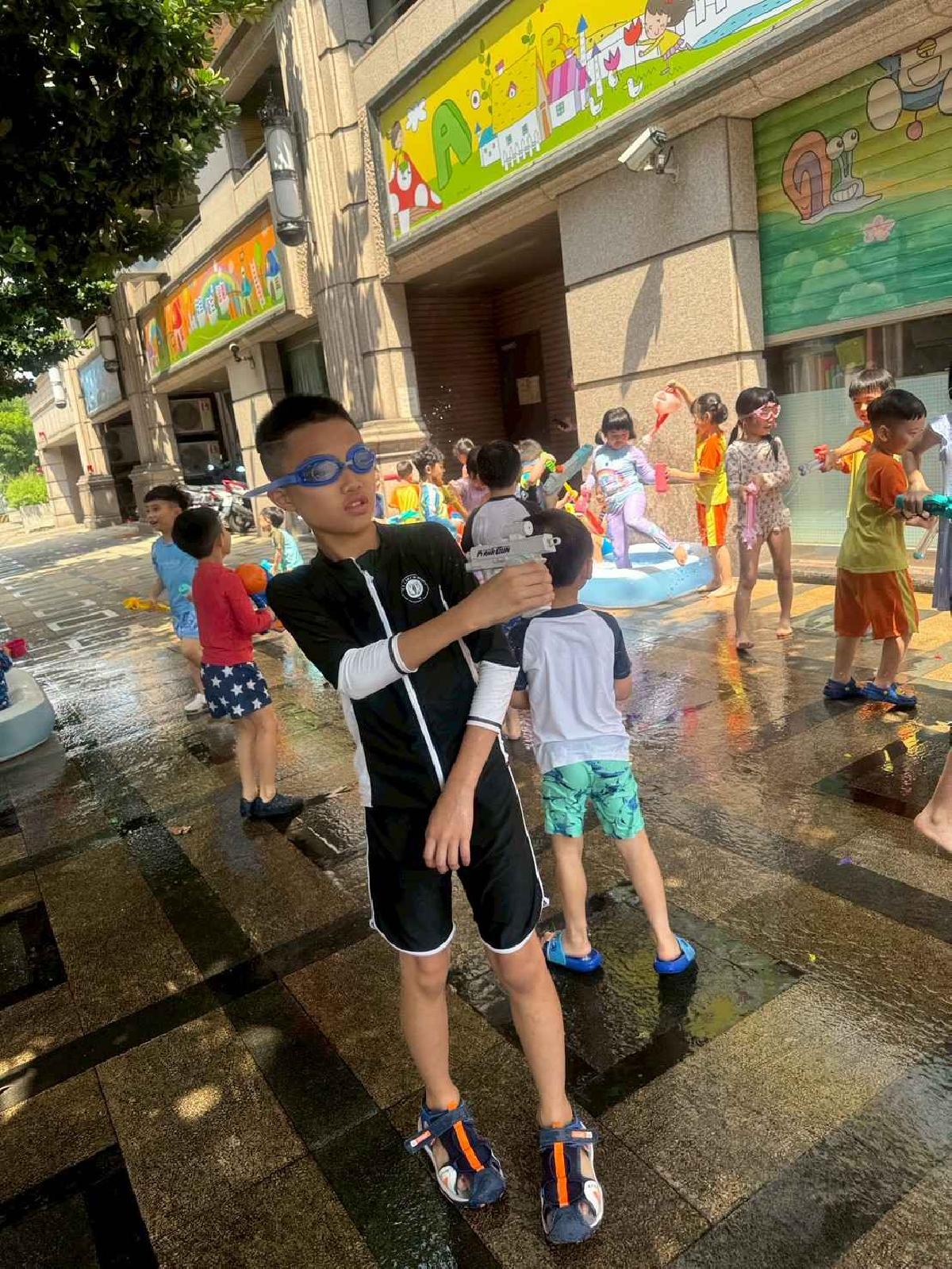line_album_1150709玩水_260709_6