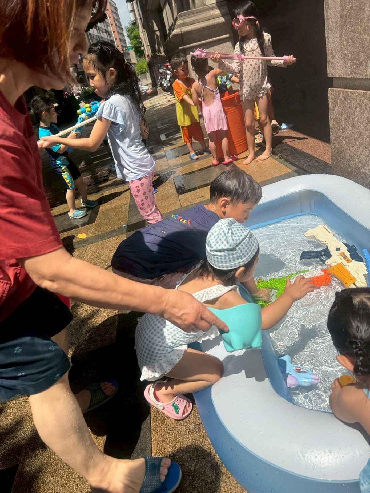 line_album_1150709玩水_260709_32