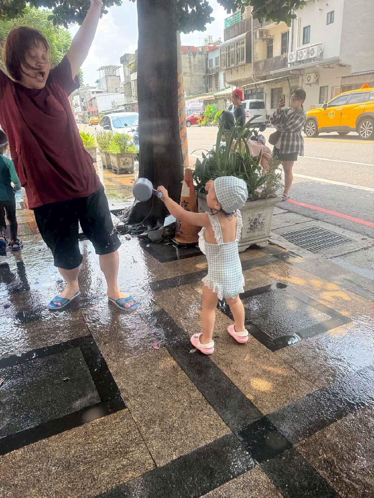 line_album_1150709玩水_260709_47