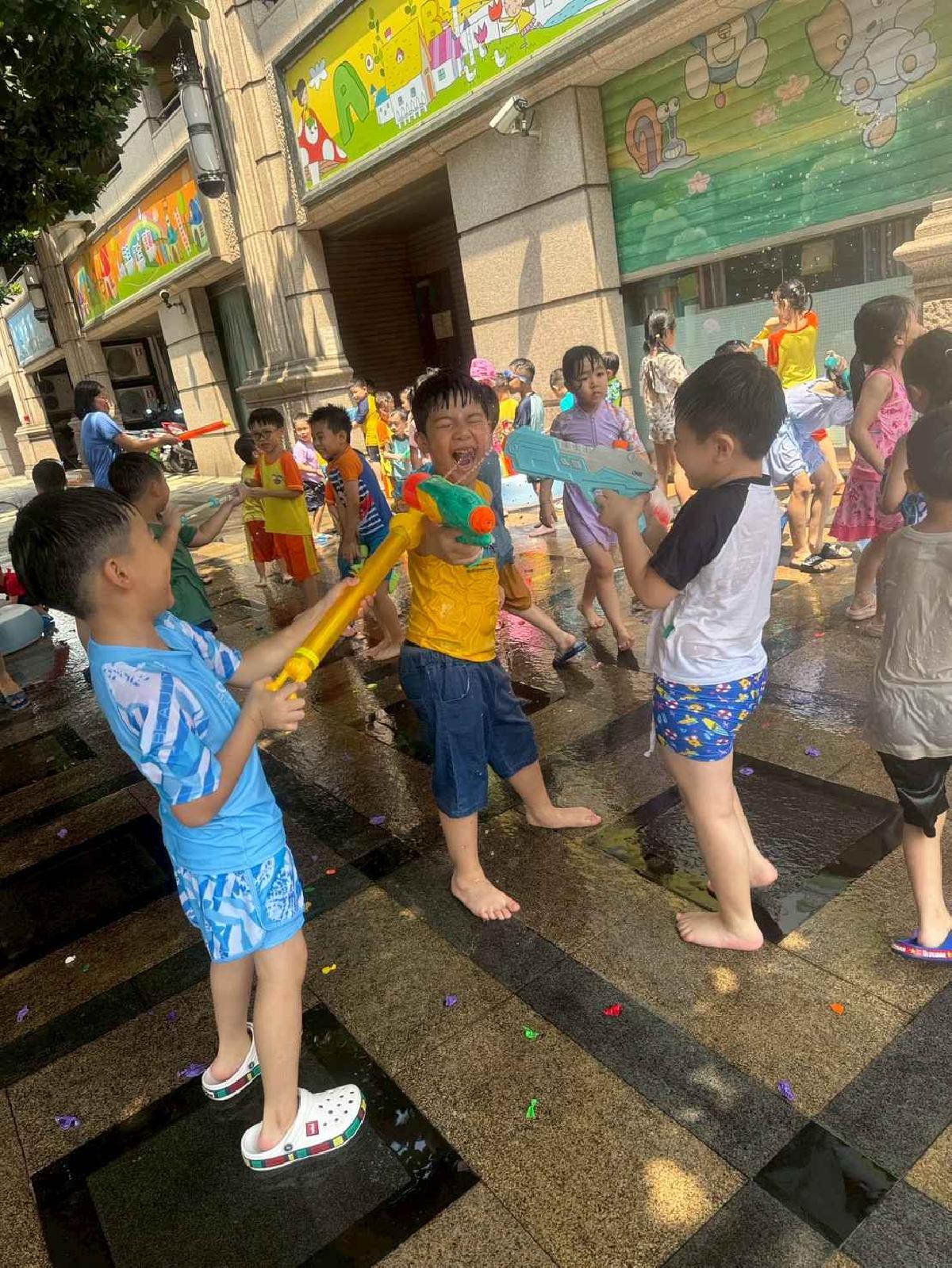 line_album_1150709玩水_260709_50