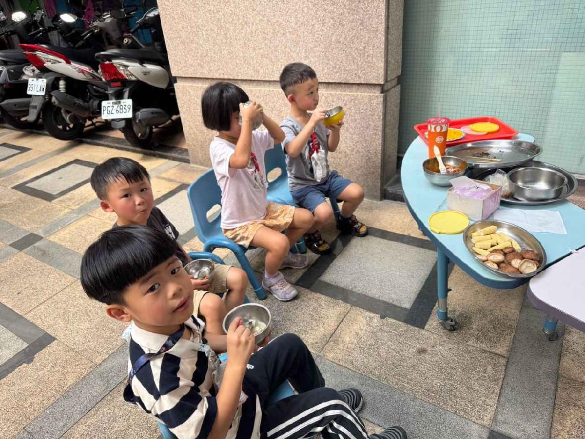 line_album_1150924烤肉大會串_260929_33