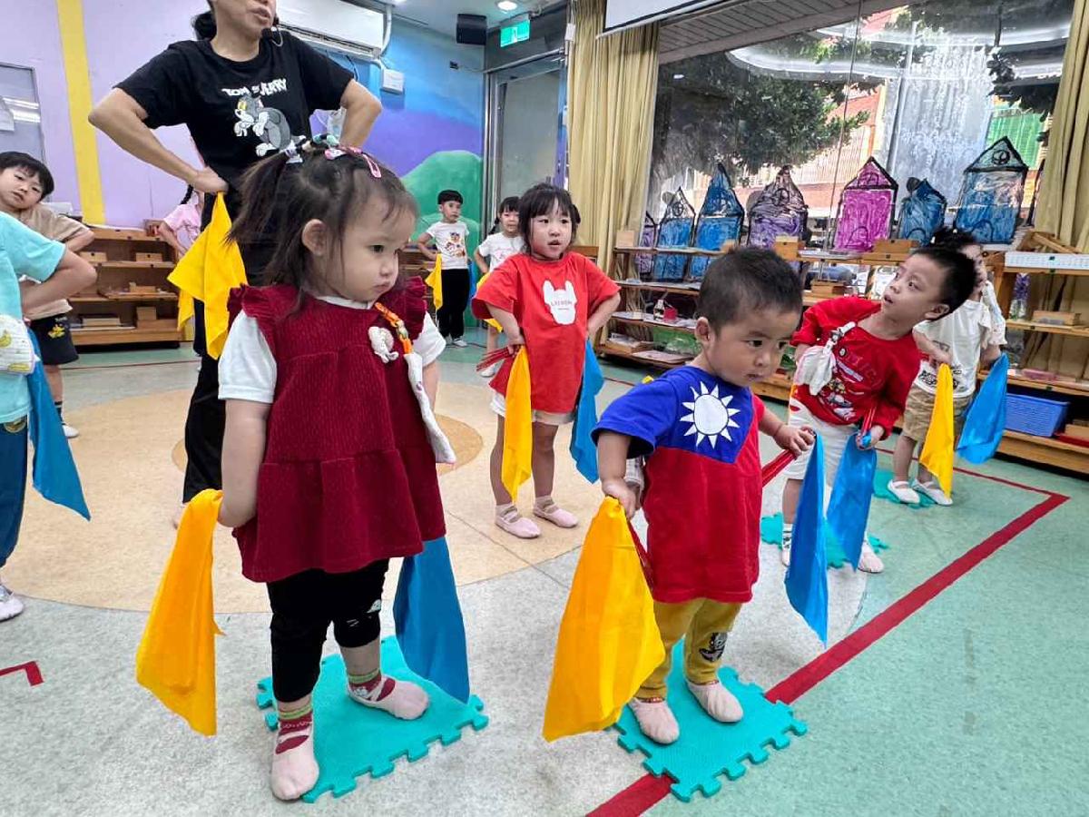 line_album_虎頭山溜滑梯～_261021_11