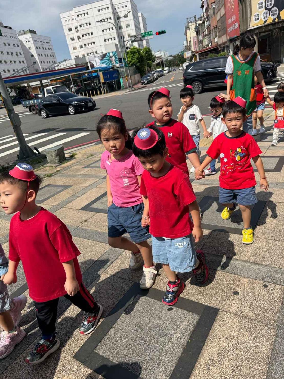 line_album_1151008雙十遊行_261008_40