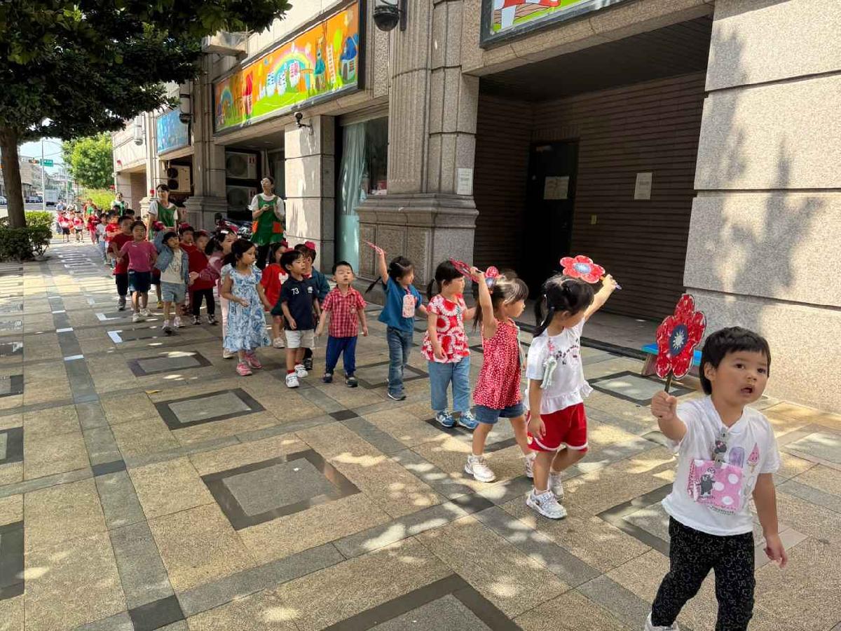 line_album_1151008雙十遊行_261008_70