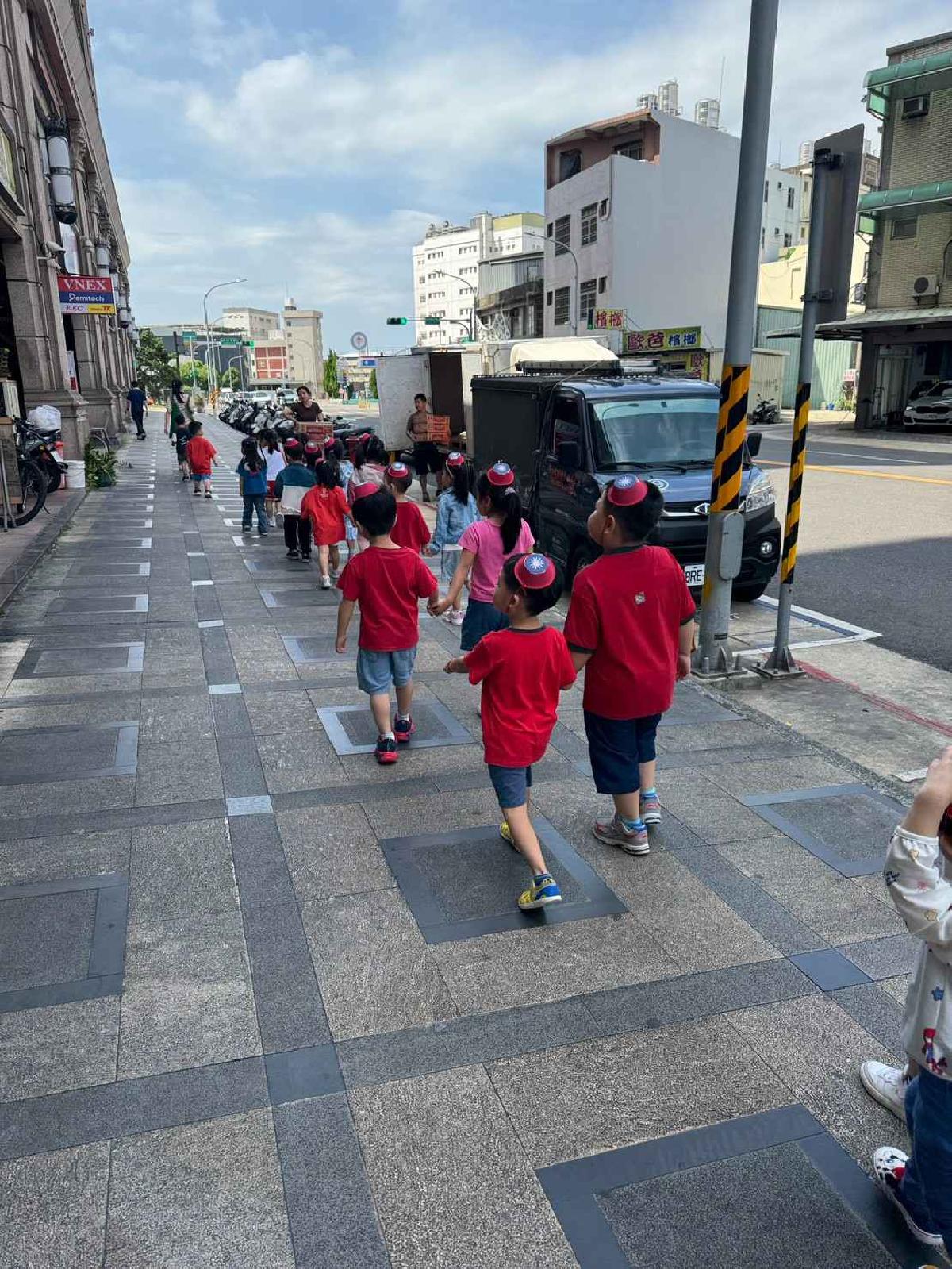 line_album_1151008雙十遊行_261021_25