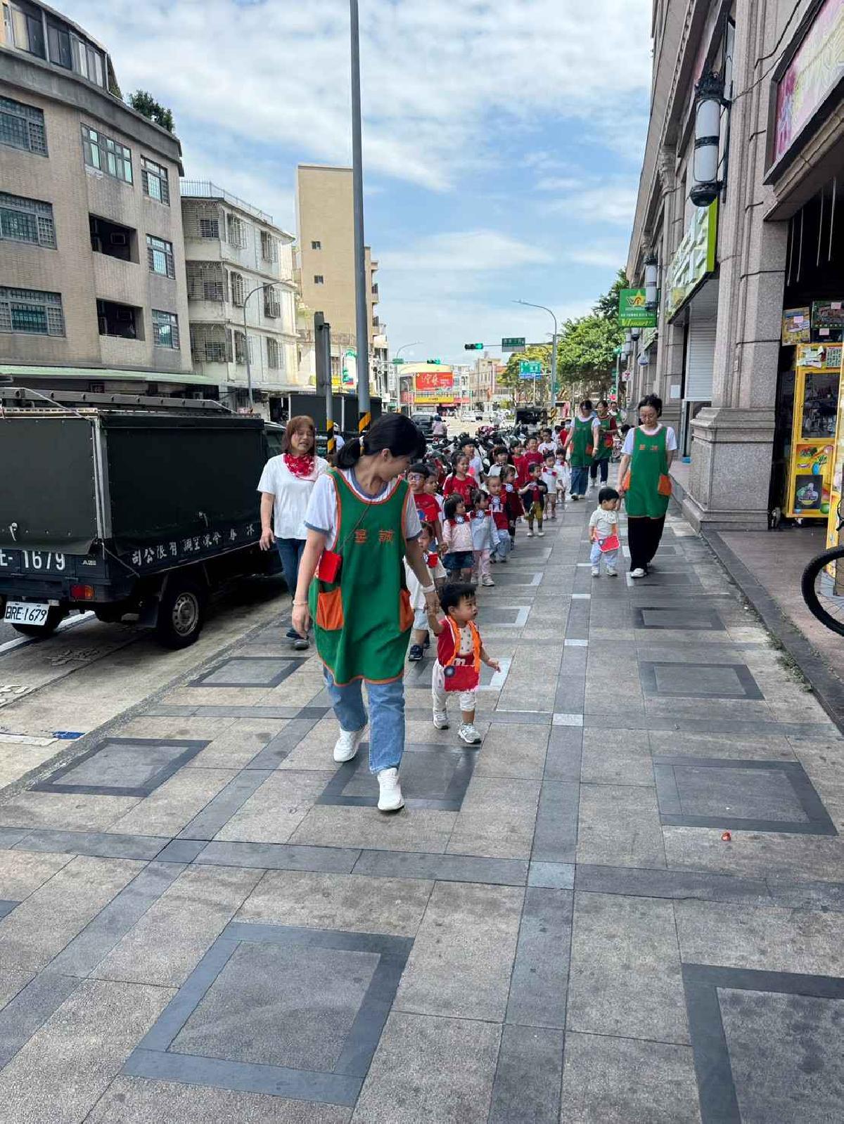 line_album_1151008雙十遊行_261021_26