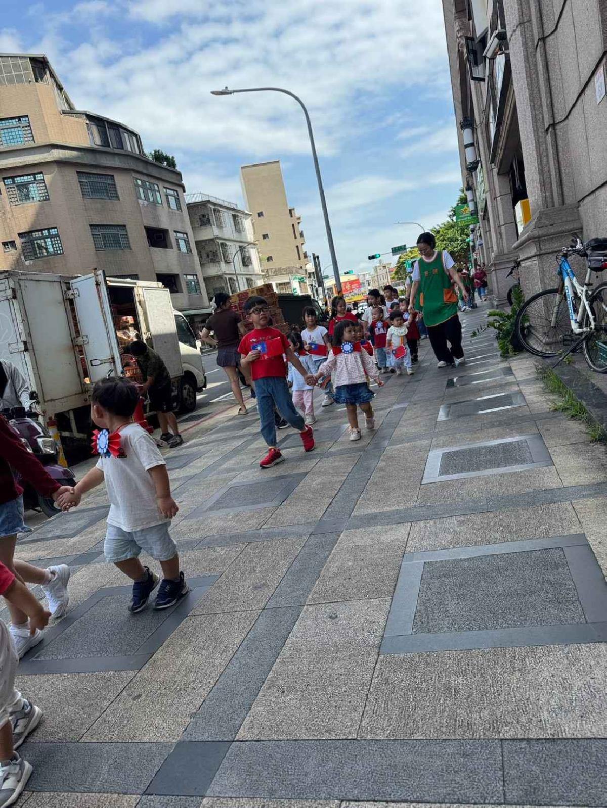 line_album_1151008雙十遊行_261021_28