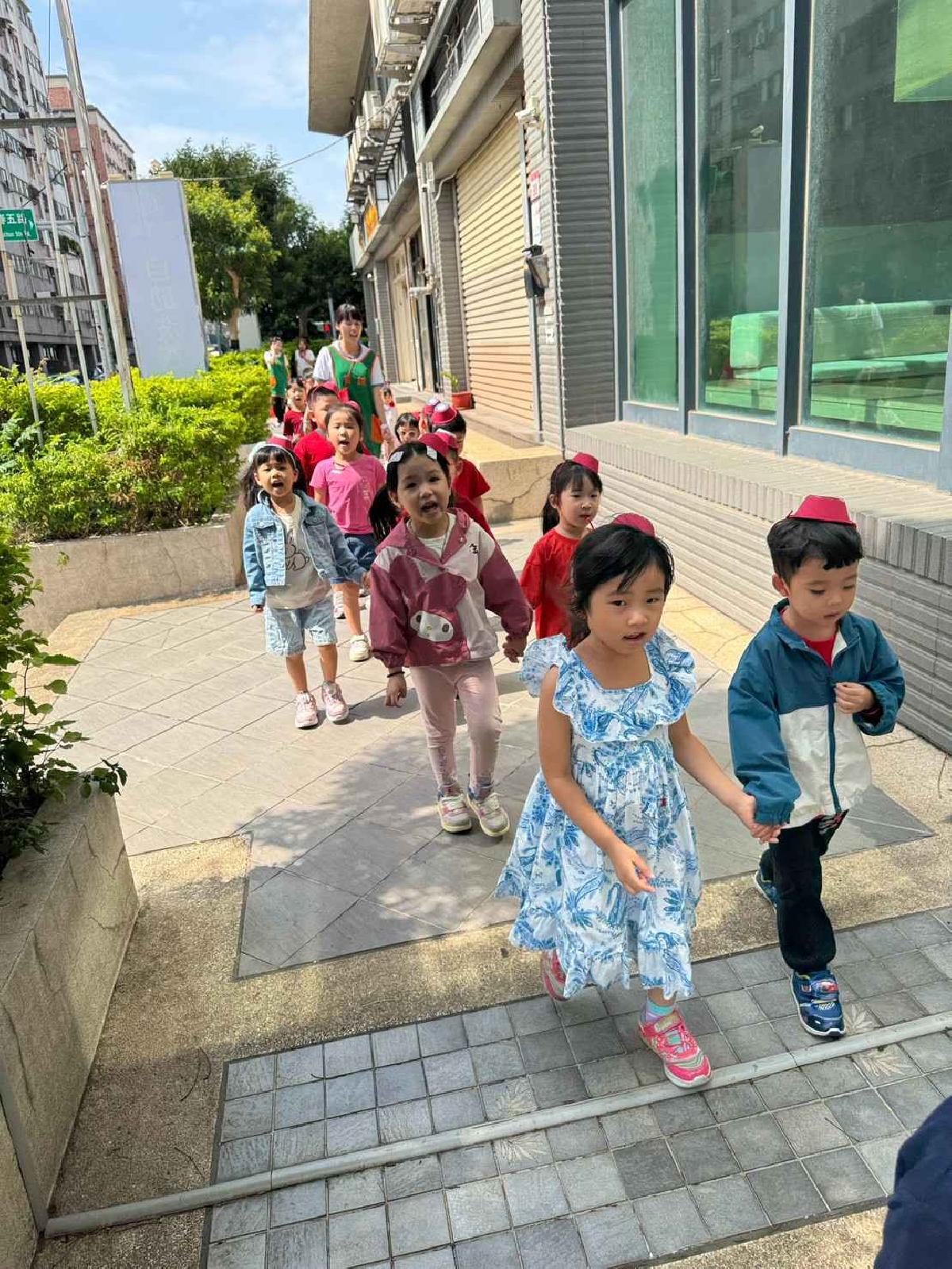 line_album_1151008雙十遊行_261021_55